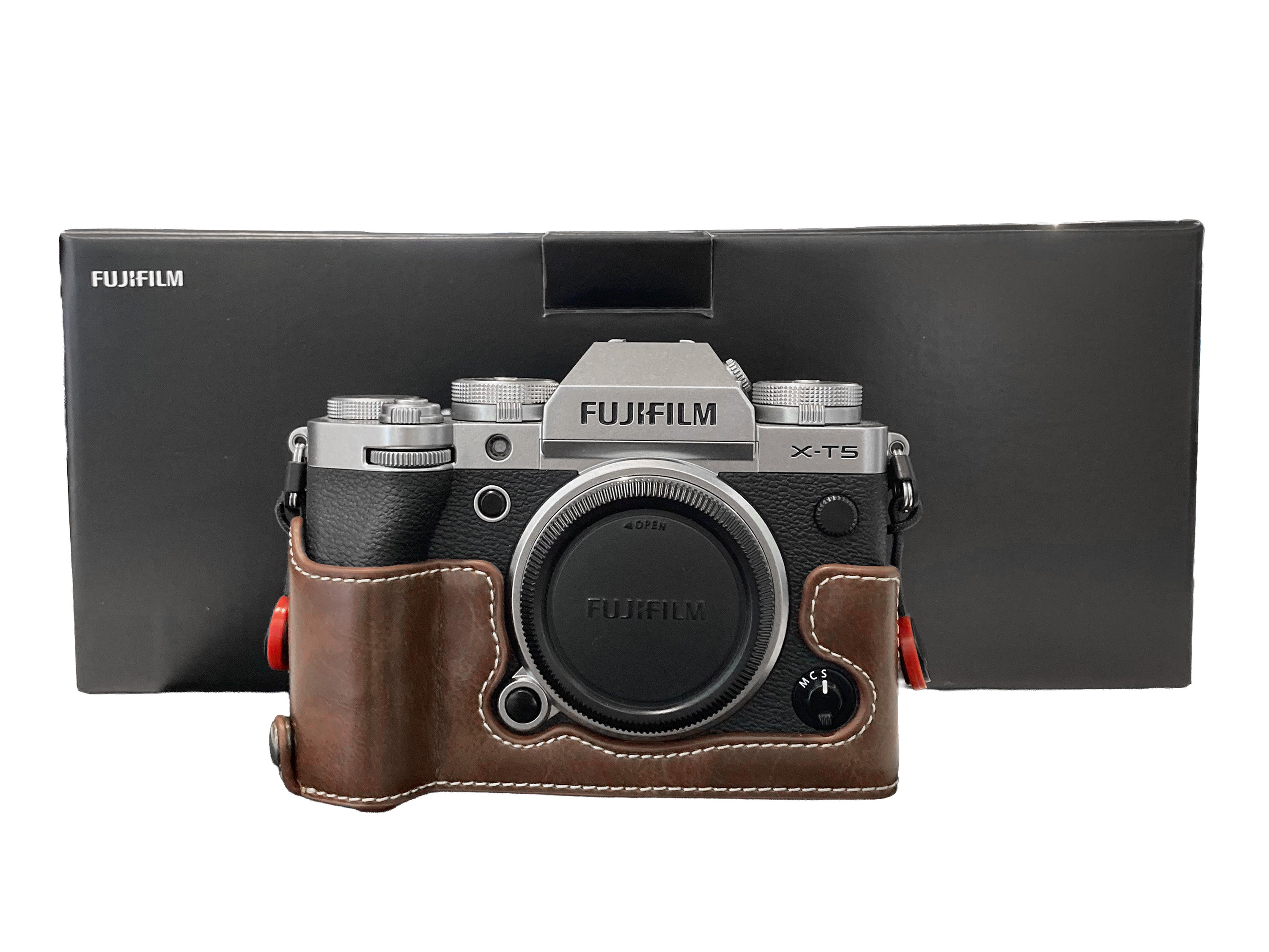Fujifilm X-T5 silver con soli 180 scatti !!