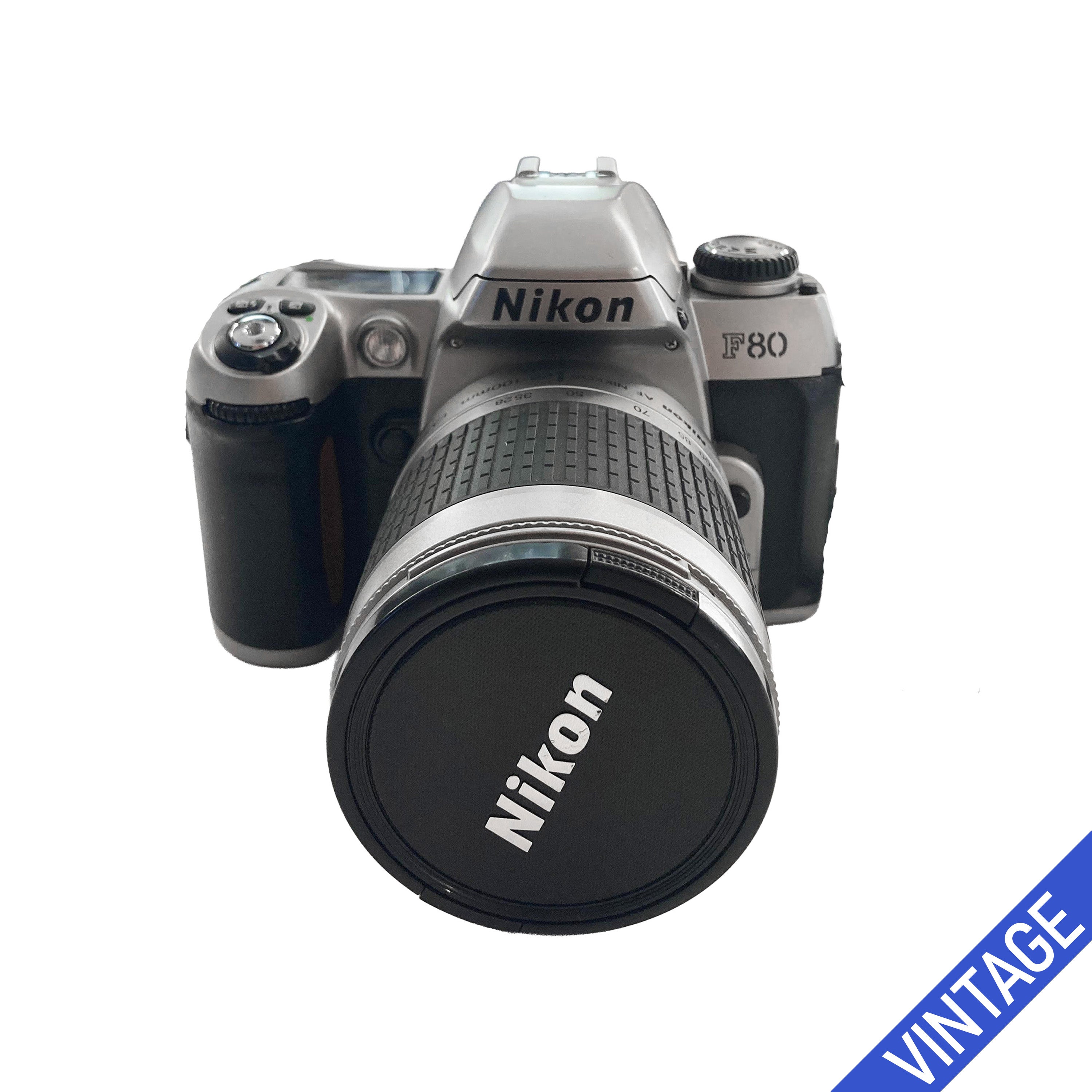 Nikon F80 + 28-100 mm F/3.5-5.6 Ottime Condizioni