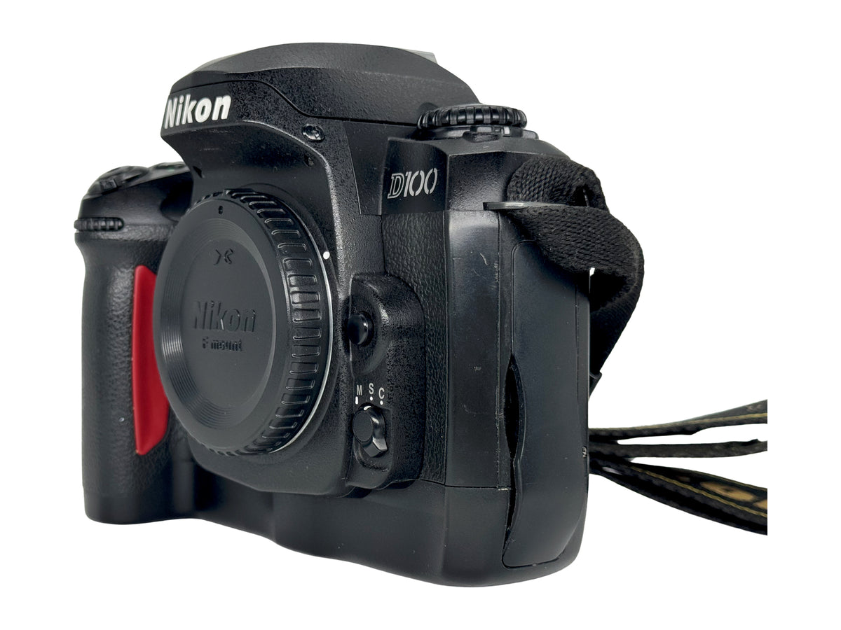 Nikon D100