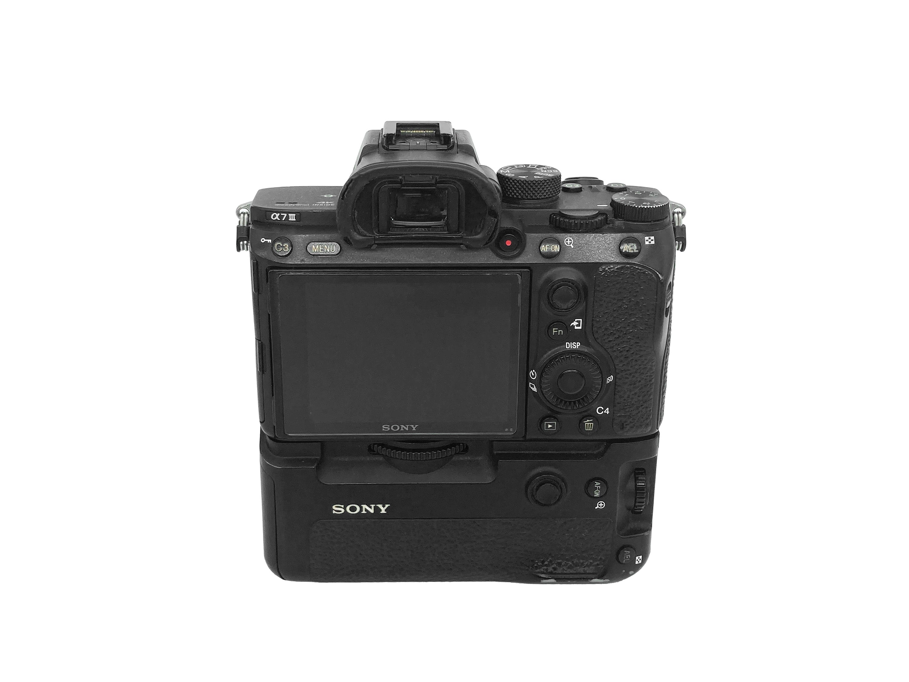 Sony A7 III + grip Sony VG-C3EM  Usato