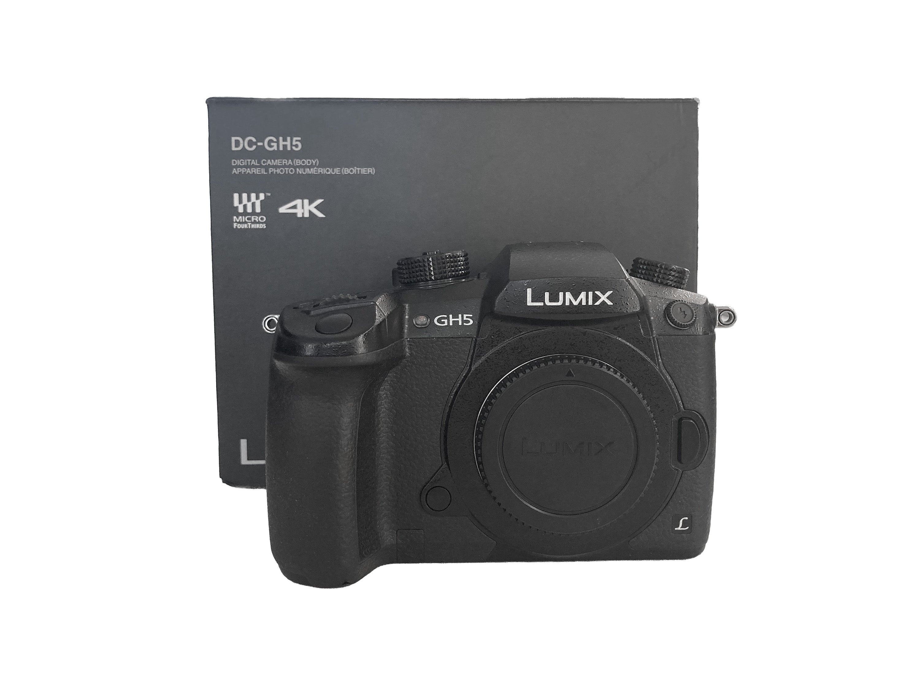 Panasonic Lumix GH5 con 3.400 scatti  Pari al Nuovo