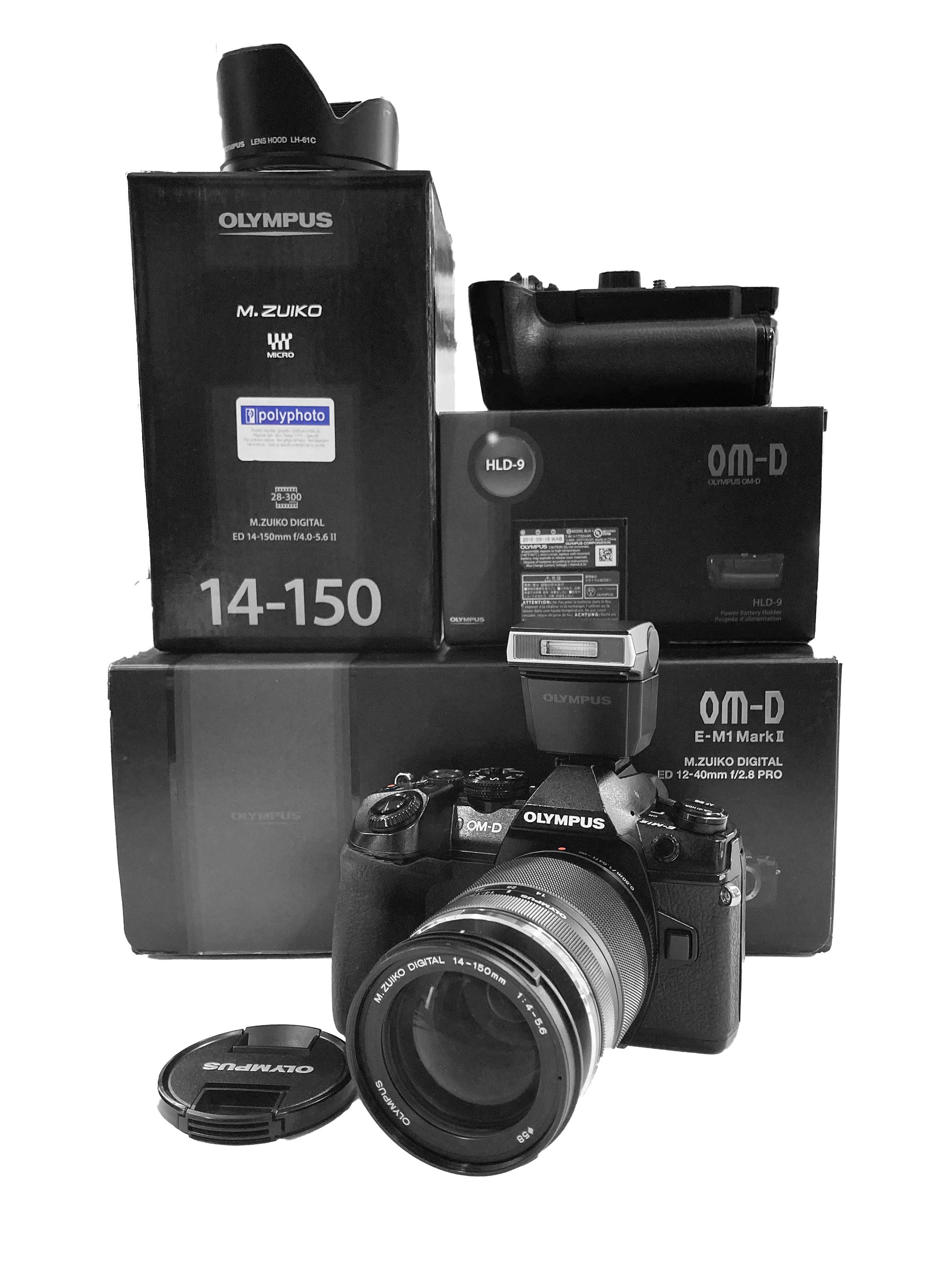 Kit Olympus OM-D E-M1 Mark II + 14-150 mm f/4-5.6 II  Ottime Condizioni