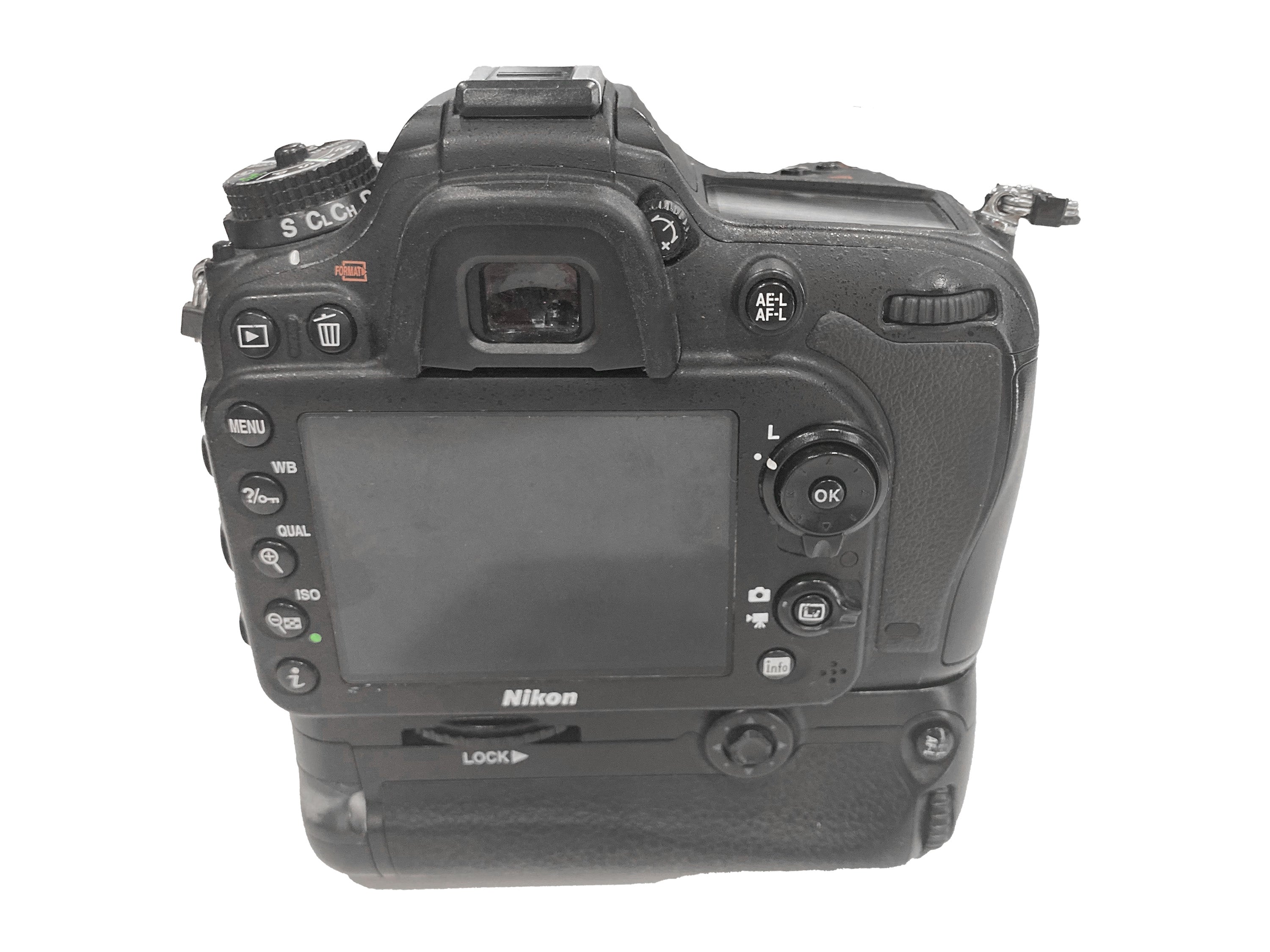 Nikon D7100 + Grip in Ottime Condizioni