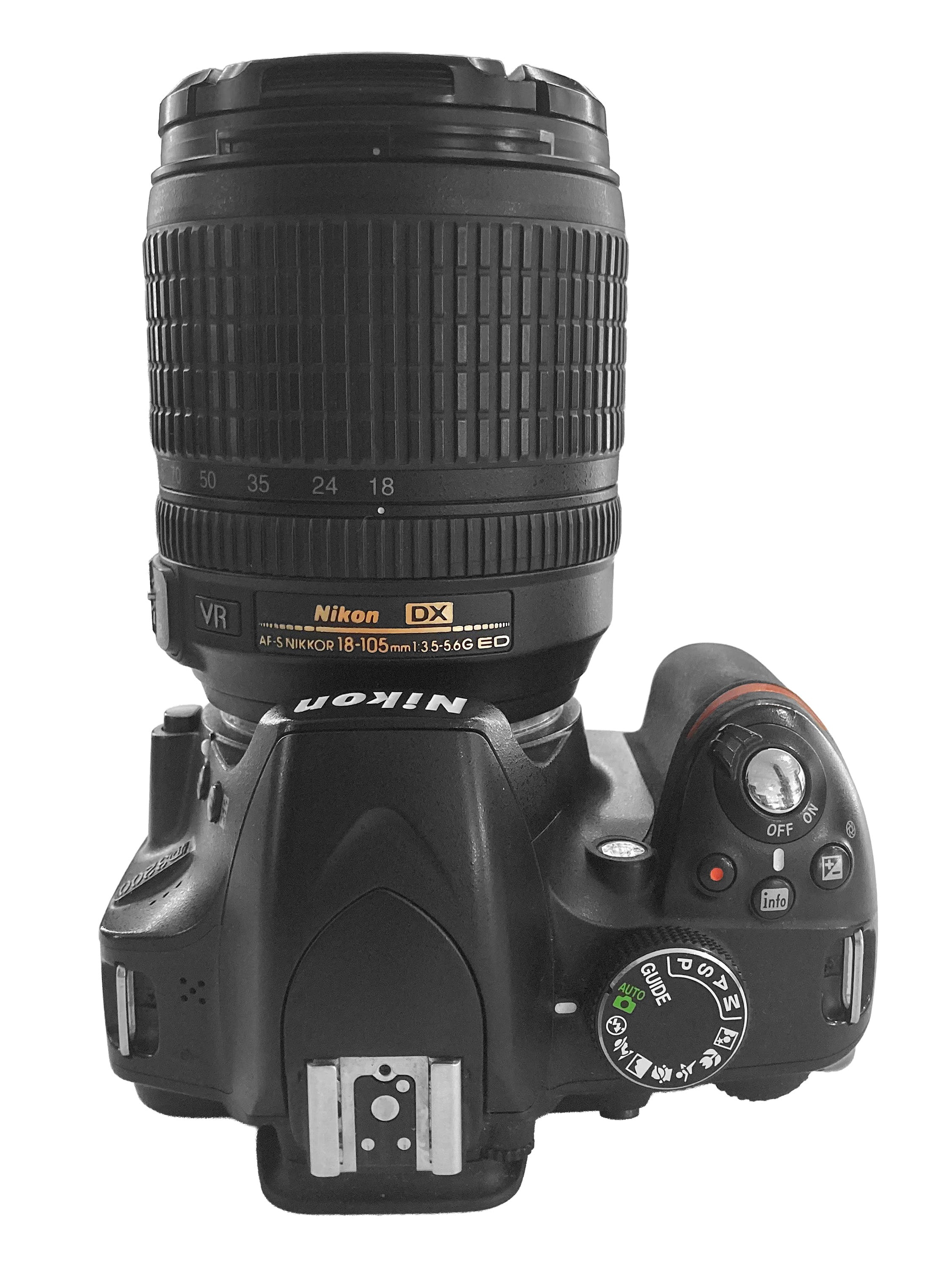 Nikon D3200 + 18-105 mm f/3.5-5.6 G ED VR  Usati