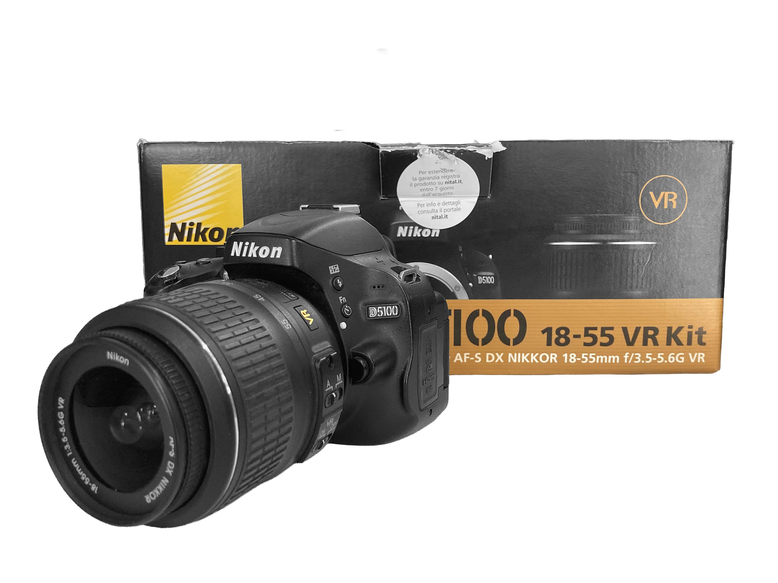 Nikon D5100 + 18-55 mm f/3.5-5.6 G VR  in ottime condizioni