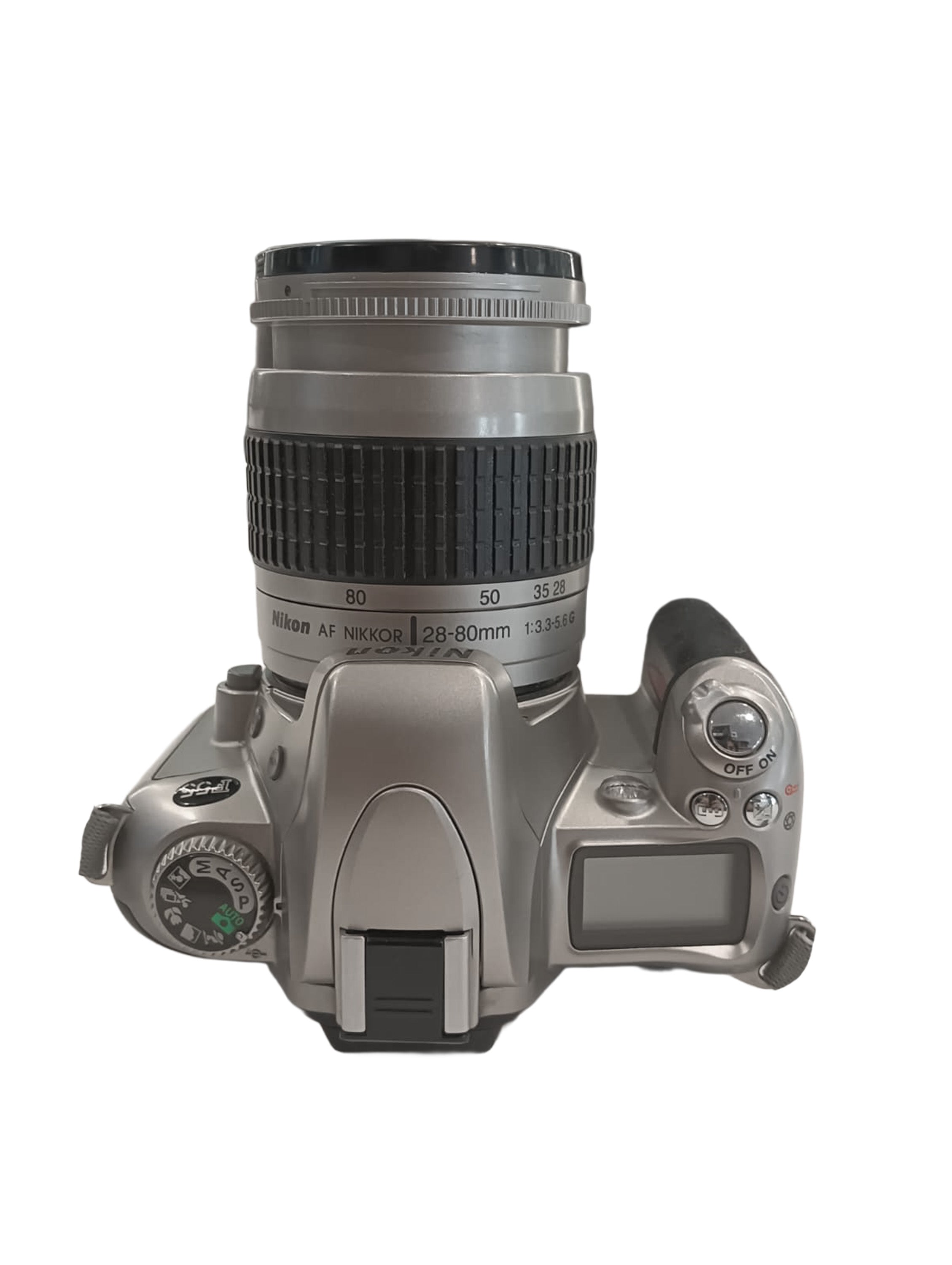 Nikon F55 + Nikon AF 28-80 mm f/3.3-5.6G  Usati