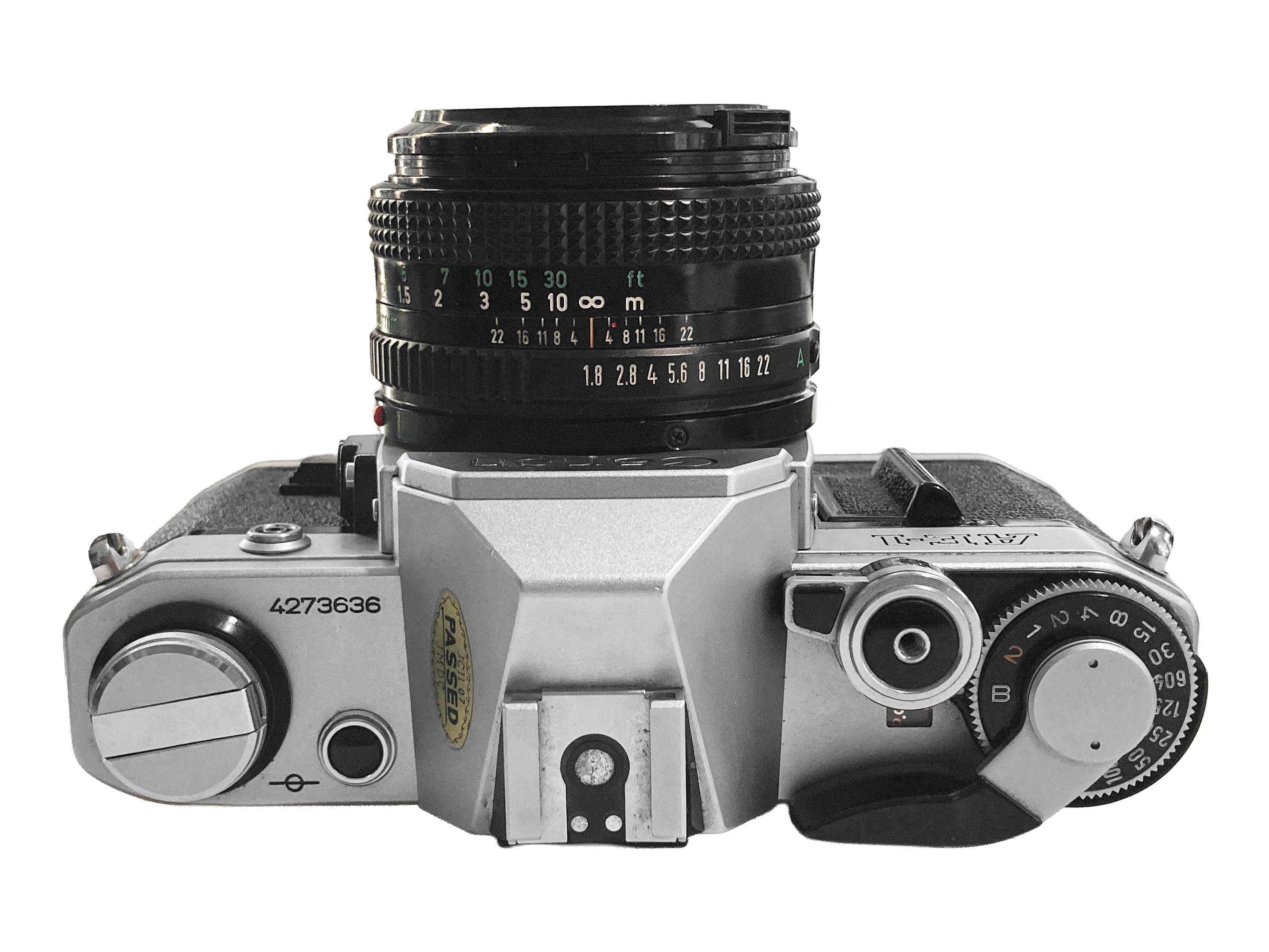 Canon AE-1 + 50 mm f/1.8  Occasione