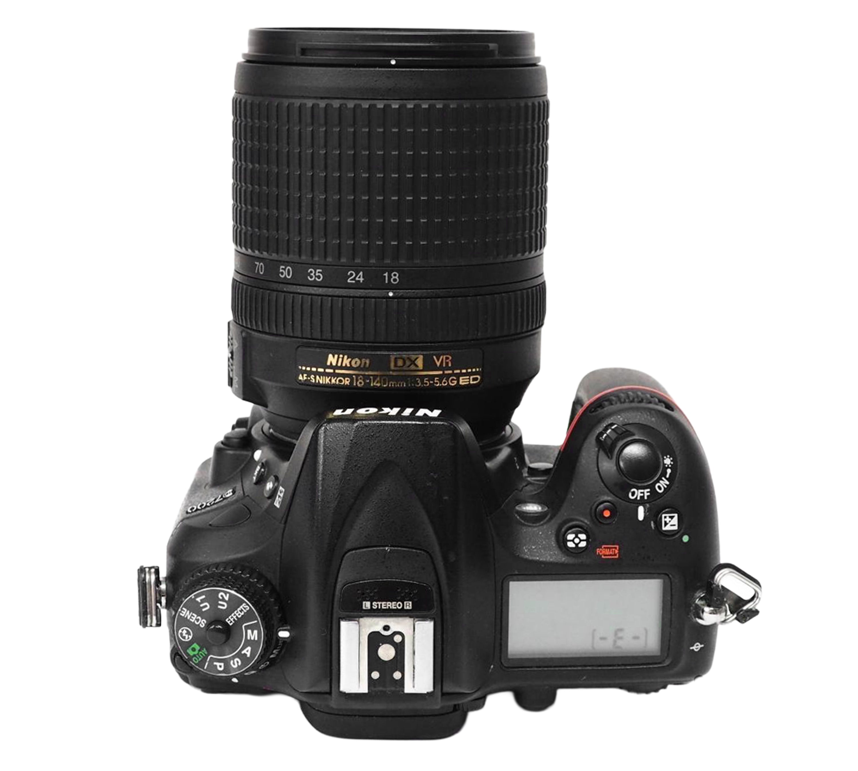 Nikon D7200 + 18-140 mm f/3.5-5.6 G ED VR  Come Nuovi