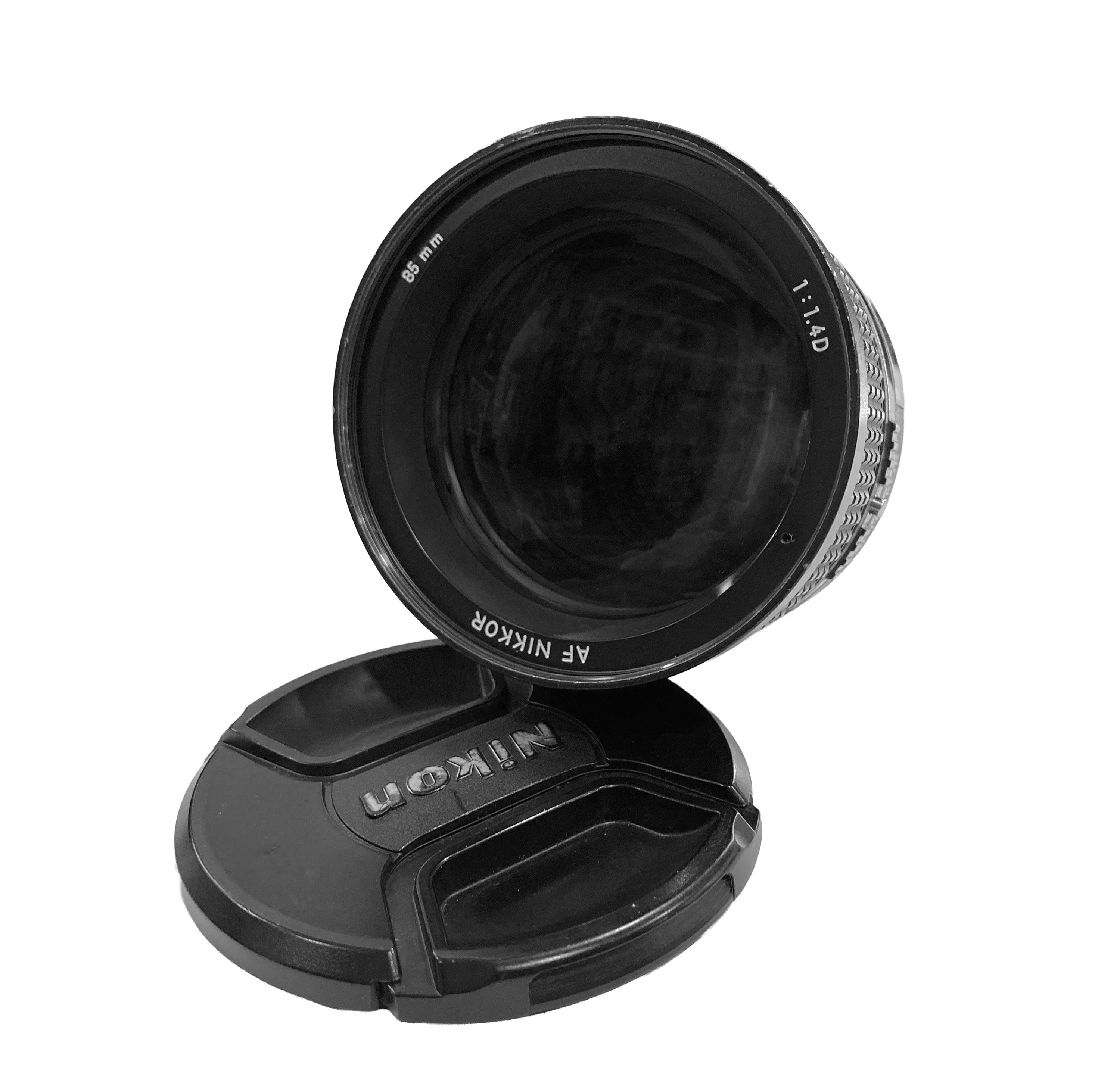 Nikon AF 85 mm f/1.4 D  Usato