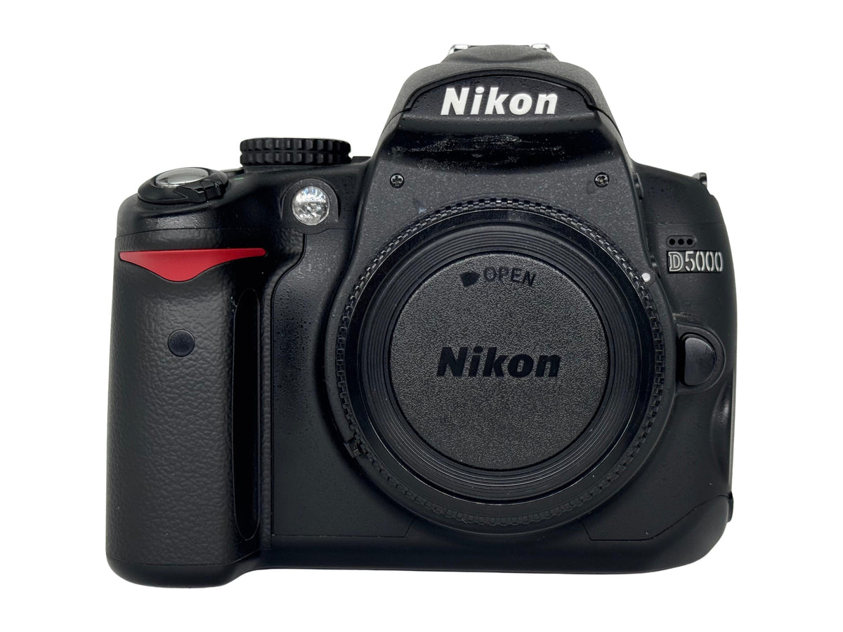 Nikon D5000 + lente kit